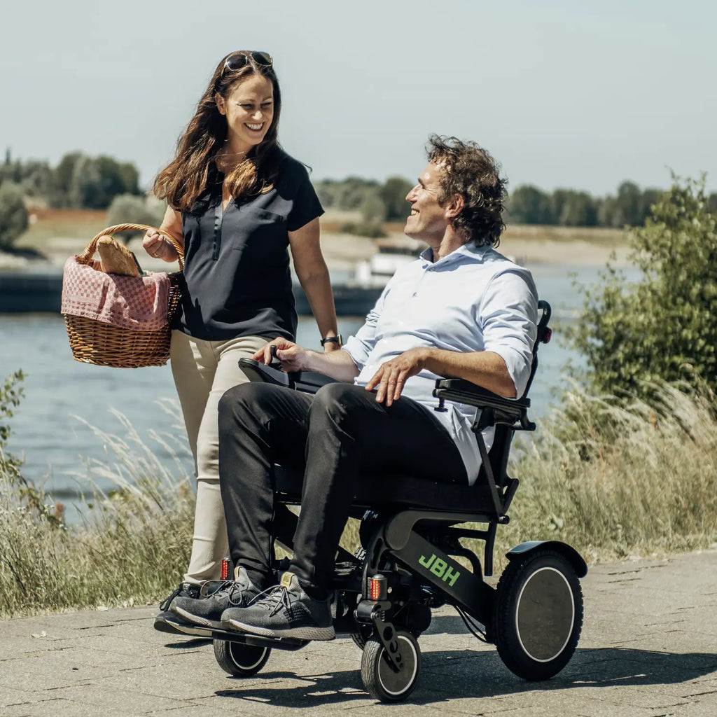 High-tech, portable, foldable electric